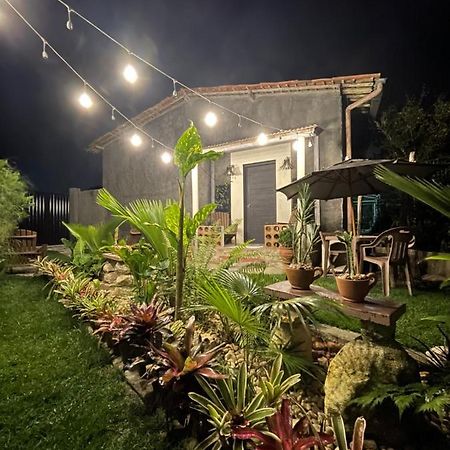 Tiny Home Garden Бананейрас Екстериор снимка